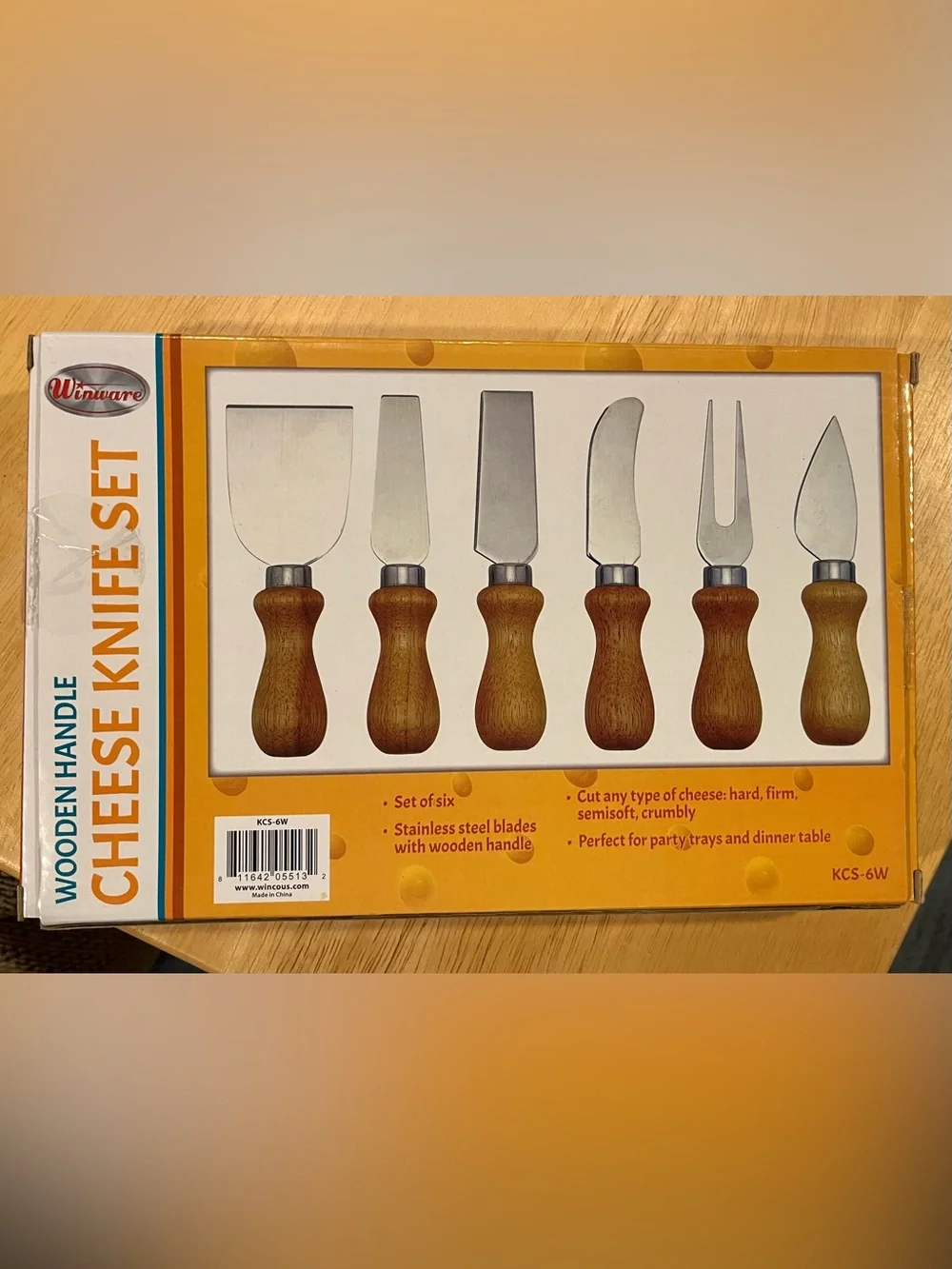 Cheese knife set